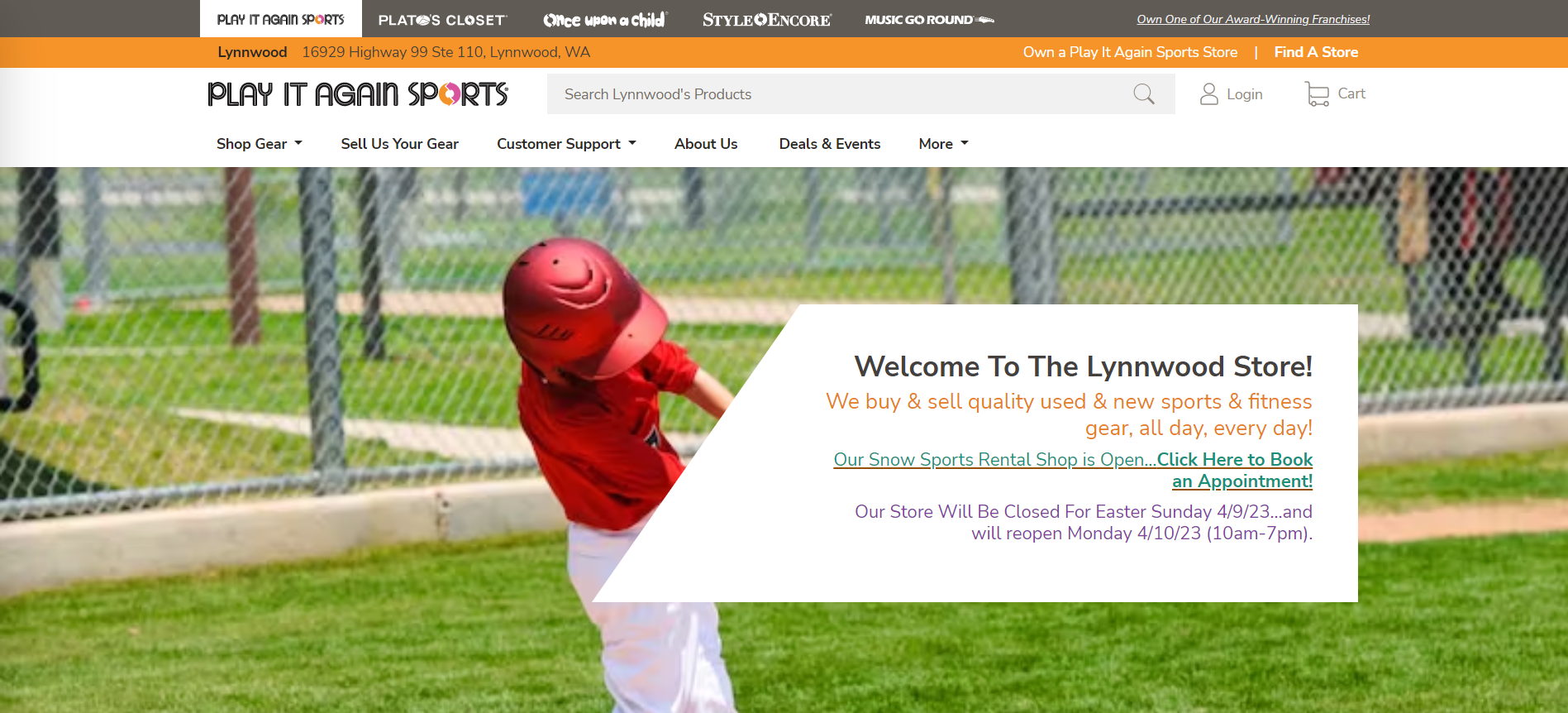 Play It Again Sports Lynnwood Website Homepage with store info and link to appoinmnent booking in front of a little league baseball game.